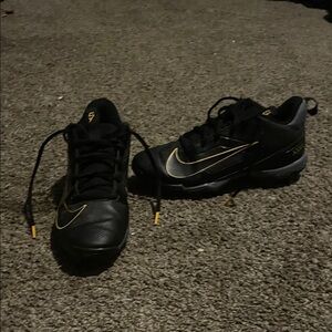 Football cleats didn’t touch the feild but they did touch the side line a bunch